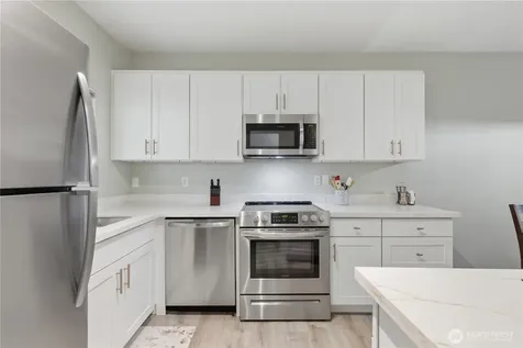 5804 200th Street SW Lynnwood WA 98036