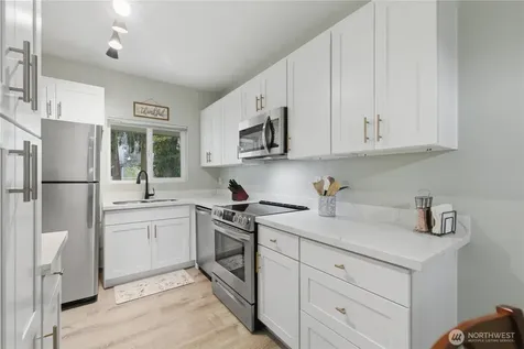 5804 200th Street SW Lynnwood WA 98036