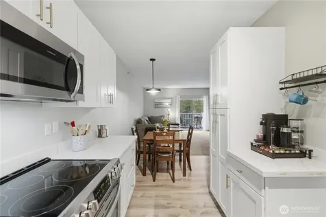 5804 200th Street SW Lynnwood WA 98036