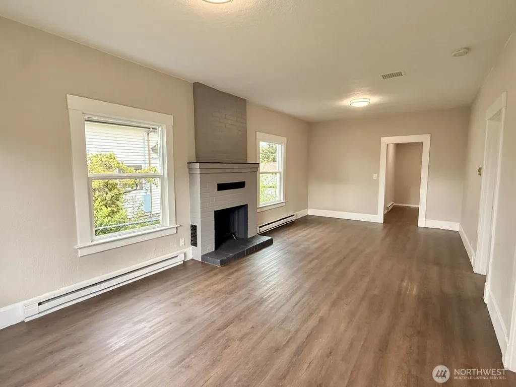 3585 E Spokane Street Tacoma WA 98404
