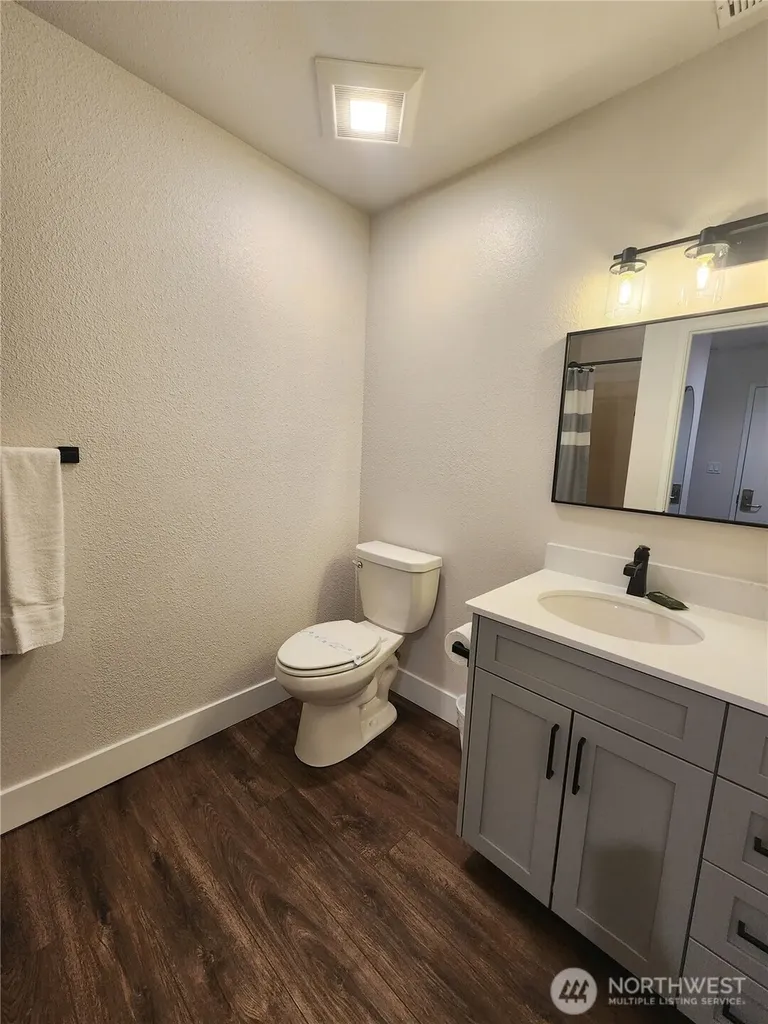 1 Lodge 616-a Manson WA 98816