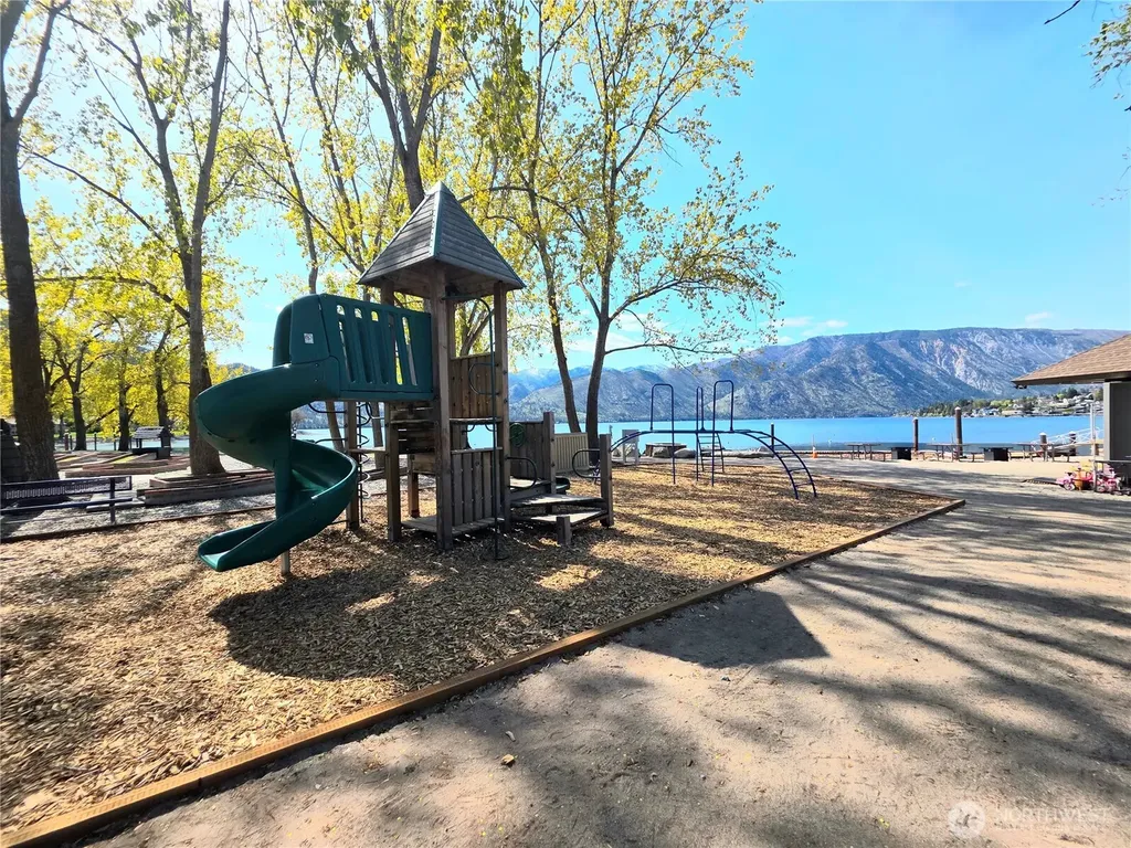 1 Lodge 616-a Manson WA 98816