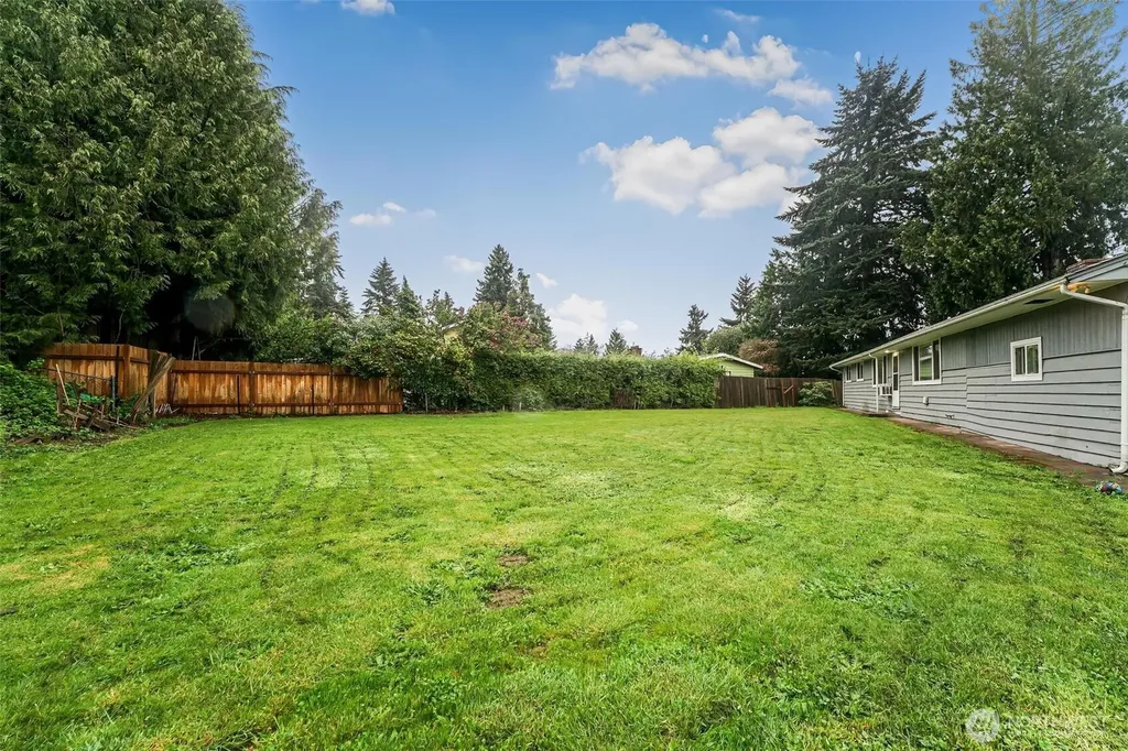 4736 164th Tukwila WA 98188