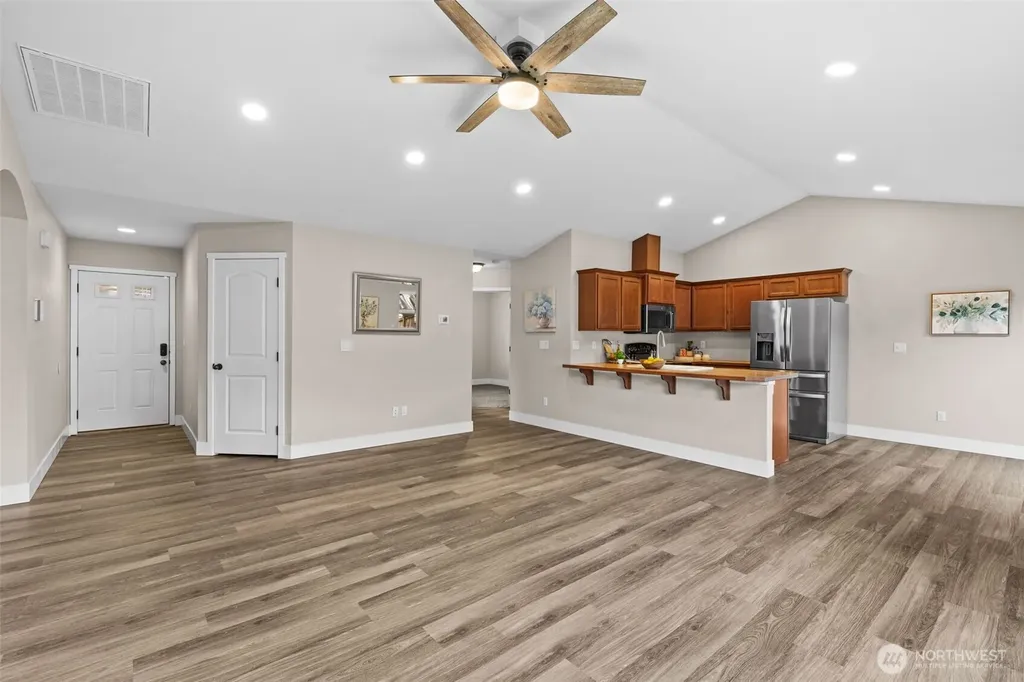 20022 98th Avenue E Graham WA 98338