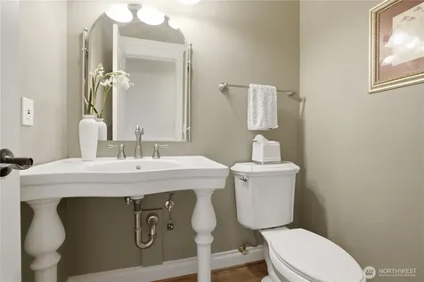 15430 SE 67th Place Bellevue WA 98006