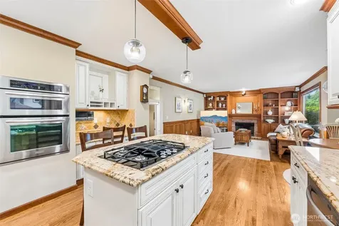 15430 SE 67th Place Bellevue WA 98006