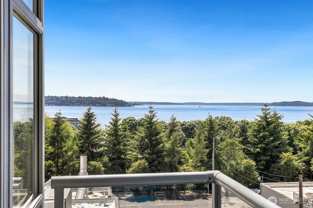 2929 1st Avenue Seattle WA 98121