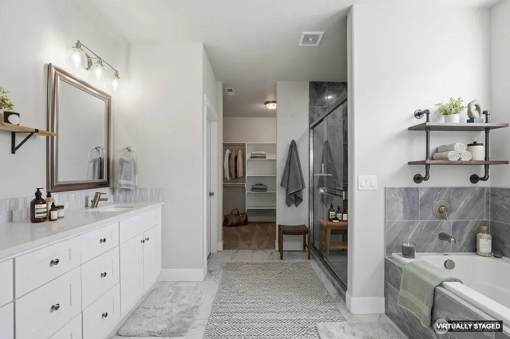 1075 Klamath Court Richland WA 99352
