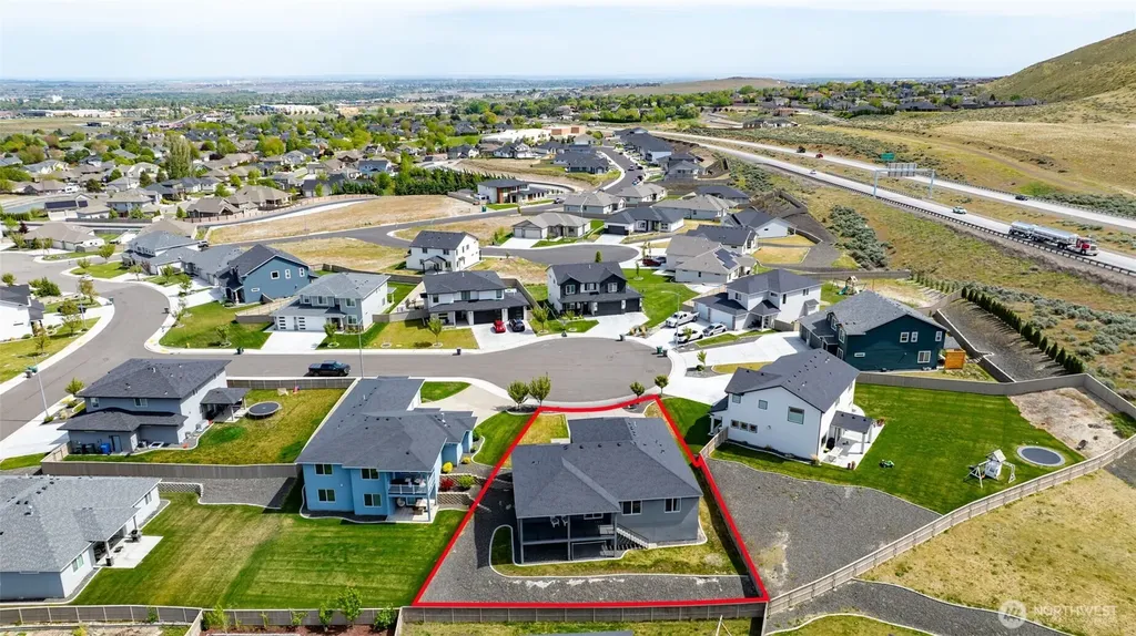 1075 Klamath Court Richland WA 99352