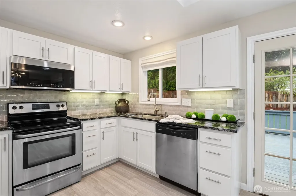 408 119th Avenue E Edgewood WA 98372
