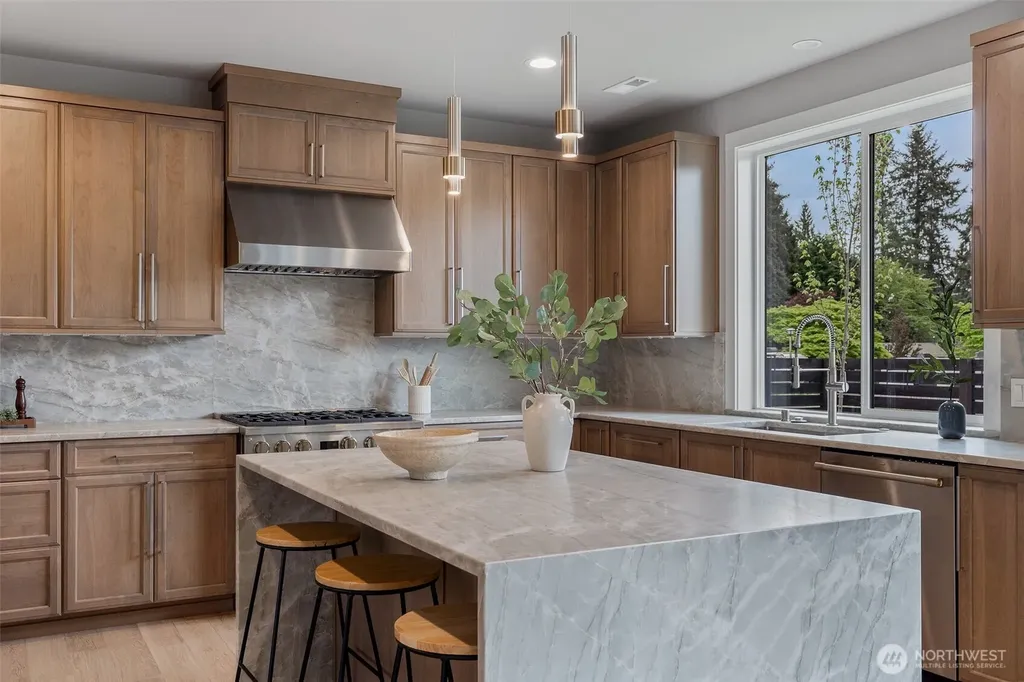 7825 NE 143rd Street Kirkland WA 98034