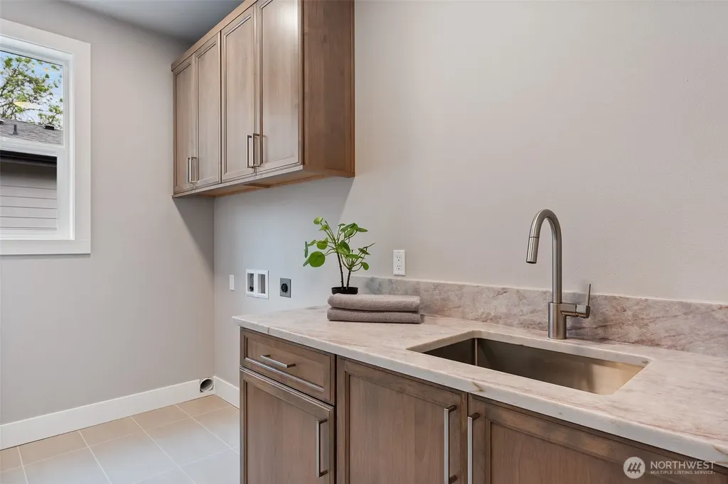 7825 NE 143rd Street Kirkland WA 98034