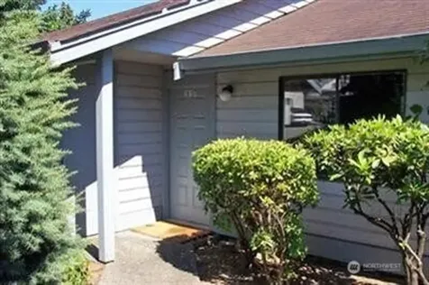 10135 NE 137th Place Kirkland WA 98034