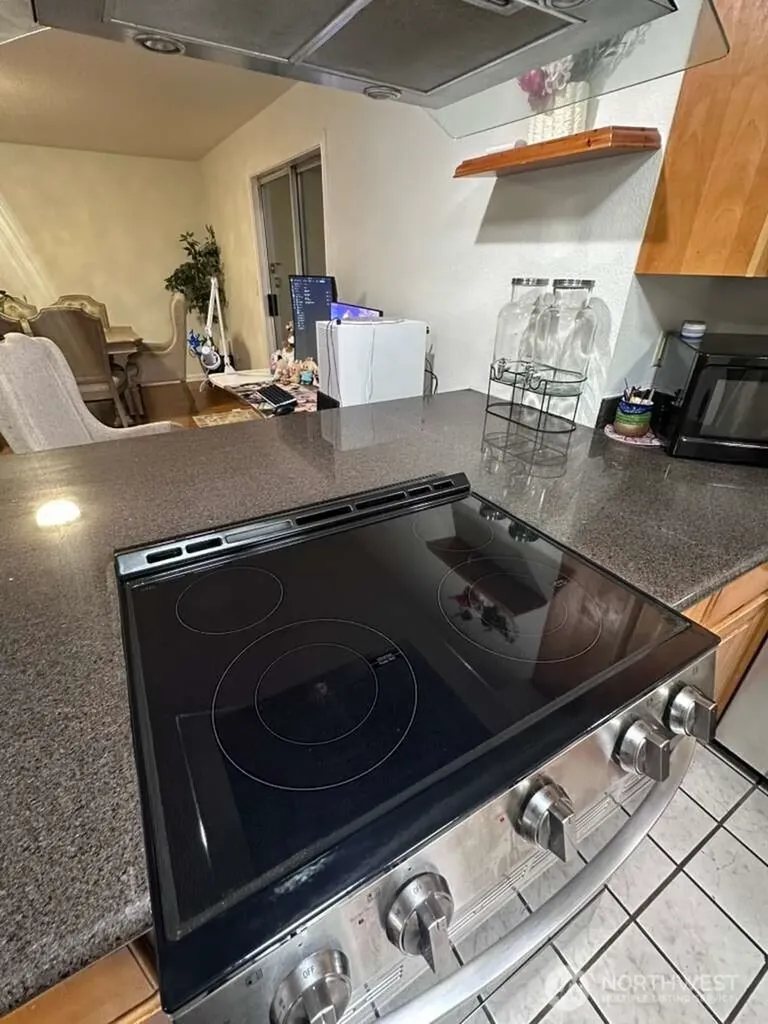 309 White River Drive Pacific WA 98047