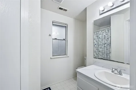 309 White River Drive Pacific WA 98047