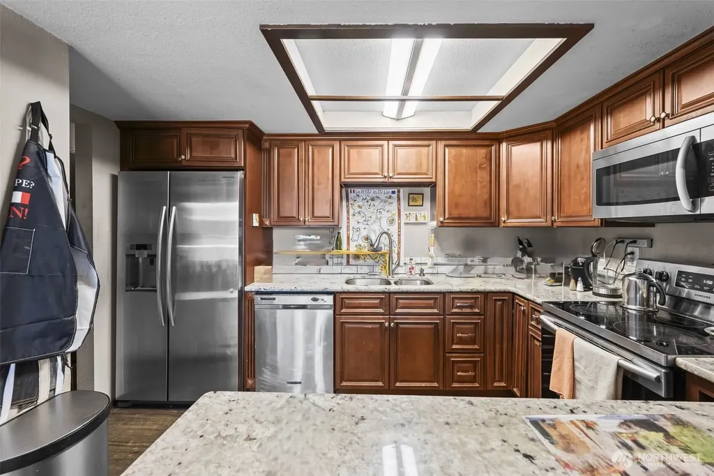 296 North Shore Boulevard Fox Island WA 98333