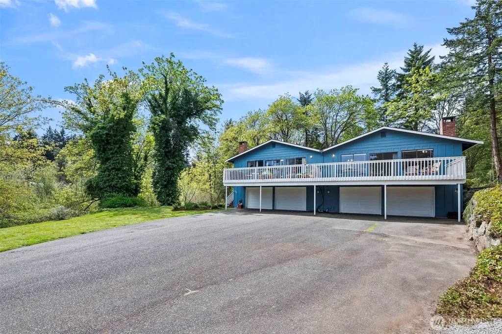 296 North Shore Boulevard Fox Island WA 98333