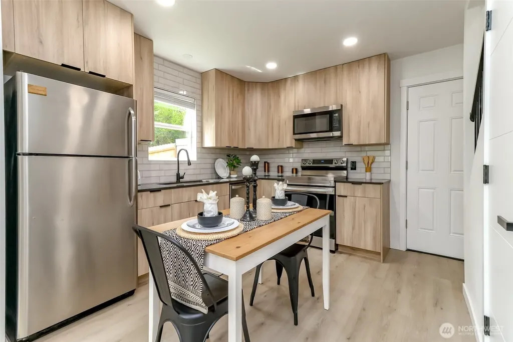 1408 Price Road Bremerton WA 98312