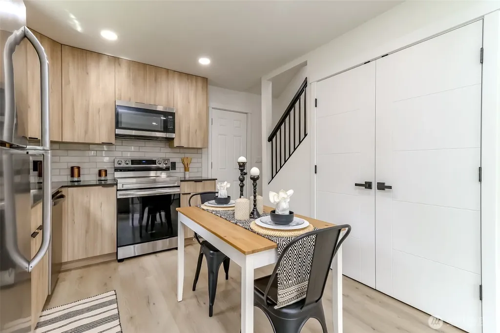 1408 Price Road Bremerton WA 98312