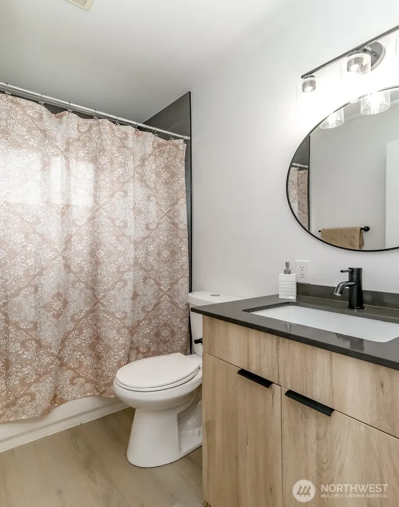 1408 Price Road Bremerton WA 98312