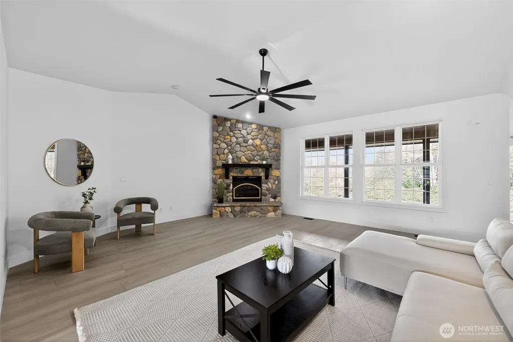 31728 SE Issaquah Fall City Road Fall City WA 98024