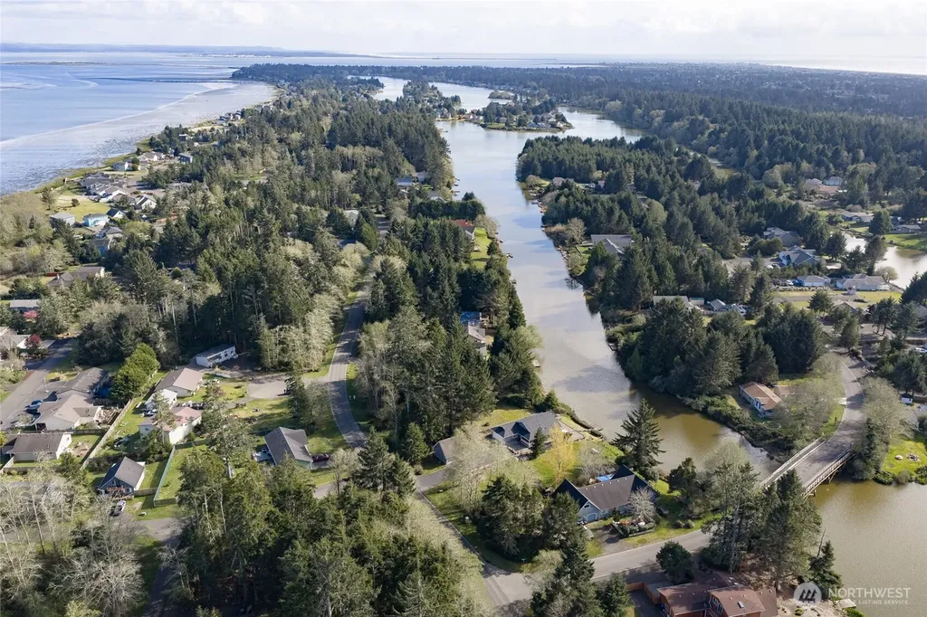 189 Duck Lake Drive NE Ocean Shores WA 98569