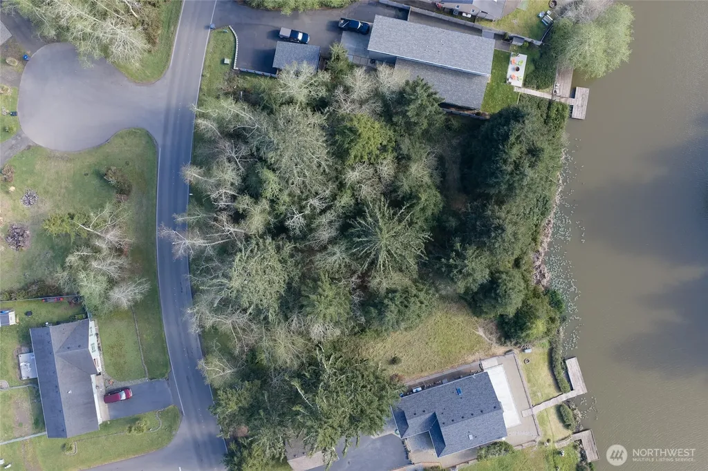 189 Duck Lake Drive NE Ocean Shores WA 98569