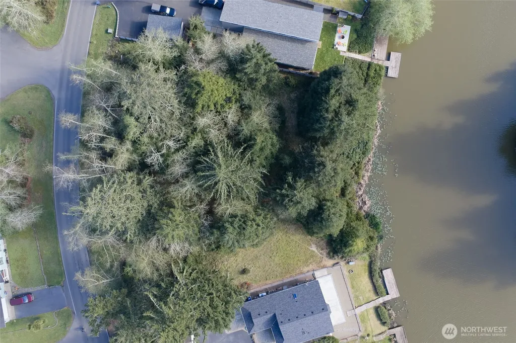 189 Duck Lake Drive NE Ocean Shores WA 98569