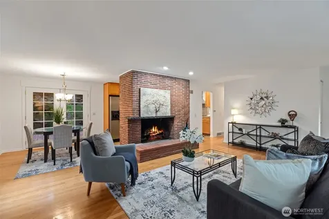 327 108 Avenue SE Bellevue WA 98004