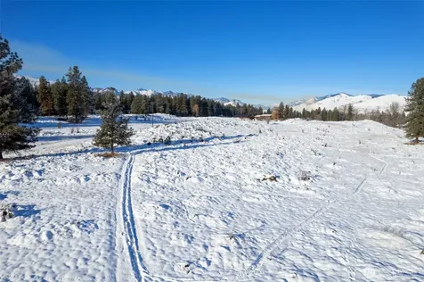 9 Cascadian Way Winthrop WA 98862