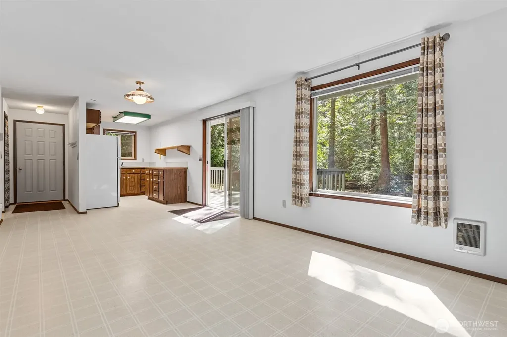 625 E Pointes Drive W Shelton WA 98584