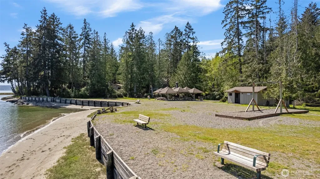 625 E Pointes Drive W Shelton WA 98584