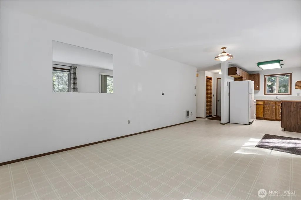 625 E Pointes Drive W Shelton WA 98584