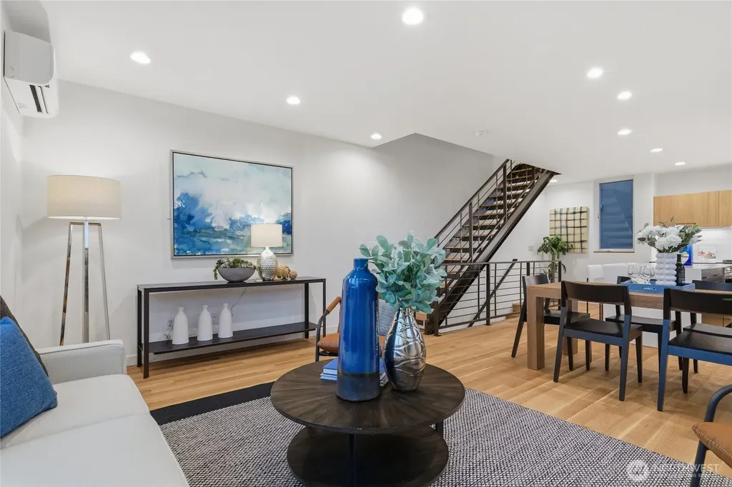 3648 Greenwood Avenue N Seattle WA 98103