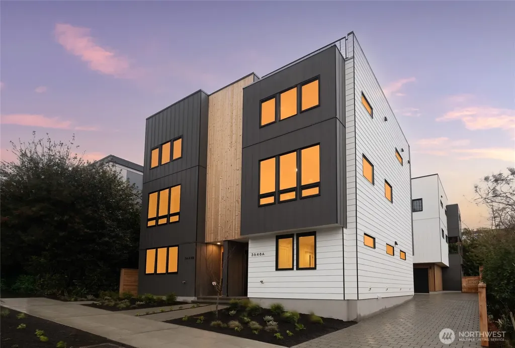 3648 Greenwood Avenue N Seattle WA 98103