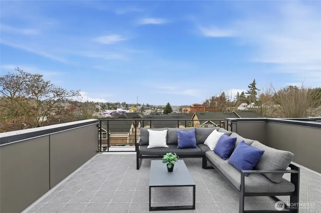 3648 Greenwood Avenue N Seattle WA 98103