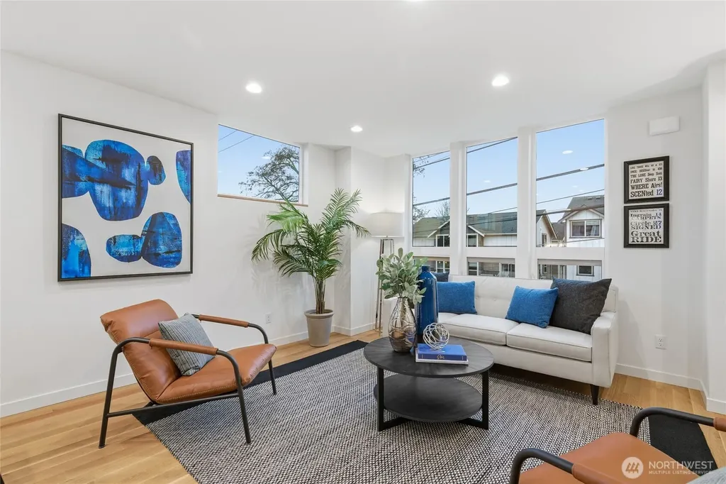 3648 Greenwood Avenue N Seattle WA 98103