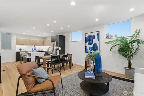 3648 Greenwood Avenue N Seattle WA 98103