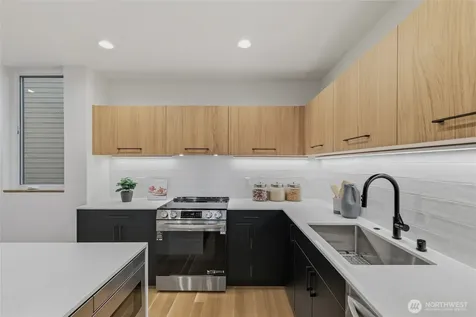 3648 Greenwood Avenue N Seattle WA 98103