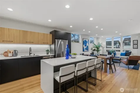 3648 Greenwood Avenue N Seattle WA 98103