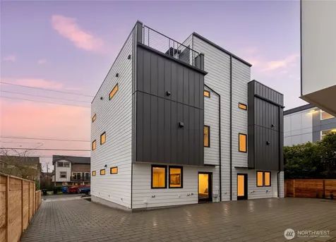 3648 Greenwood Avenue N Seattle WA 98103