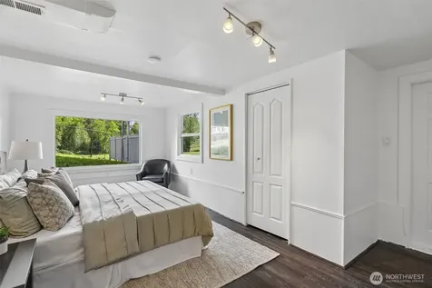 6745 18th Avenue SW Seattle WA 98106