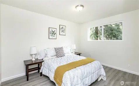 9439 11th Avenue SW Seattle WA 98106