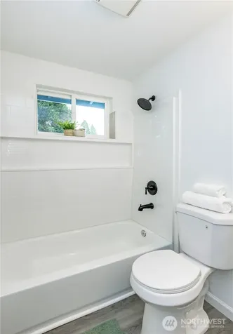 9439 11th Avenue SW Seattle WA 98106
