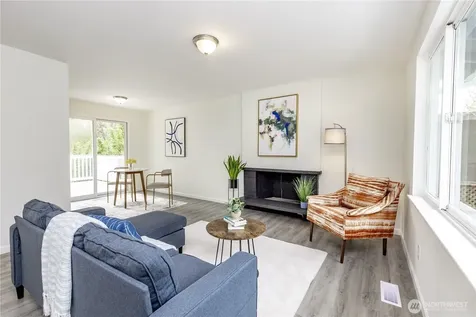 9439 11th Avenue SW Seattle WA 98106