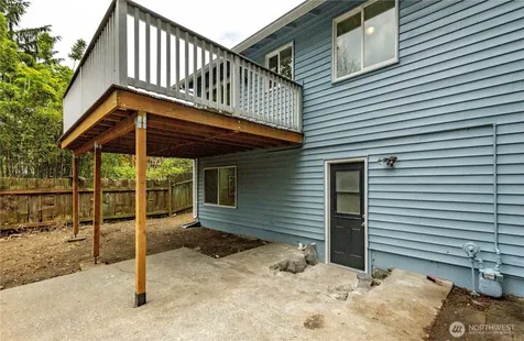 9439 11th Avenue SW Seattle WA 98106