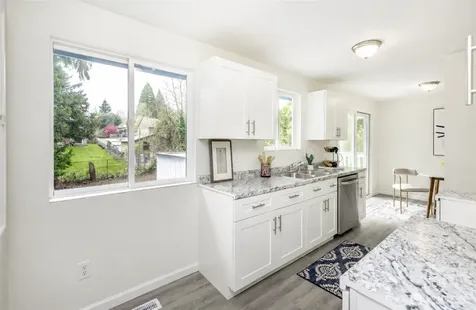 9439 11th Avenue SW Seattle WA 98106