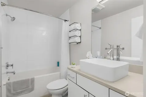 6103 14th Avenue NW Seattle WA 98107