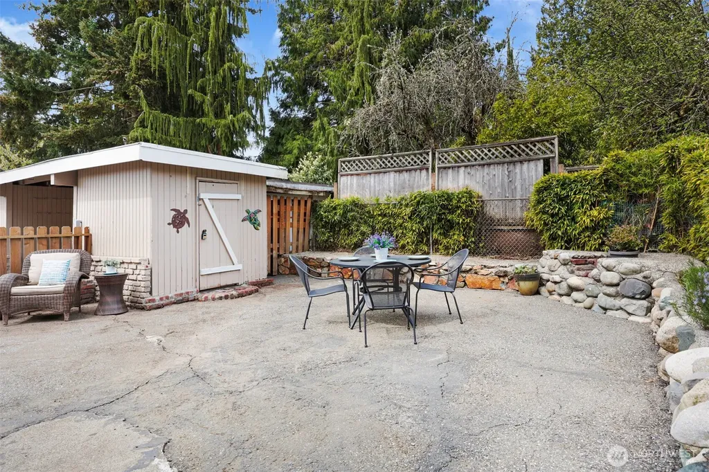 8005 220th Street SW Edmonds WA 98026