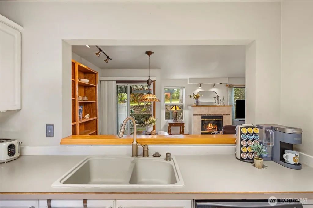 1143 Windy Beach Lane Silverdale WA 98383